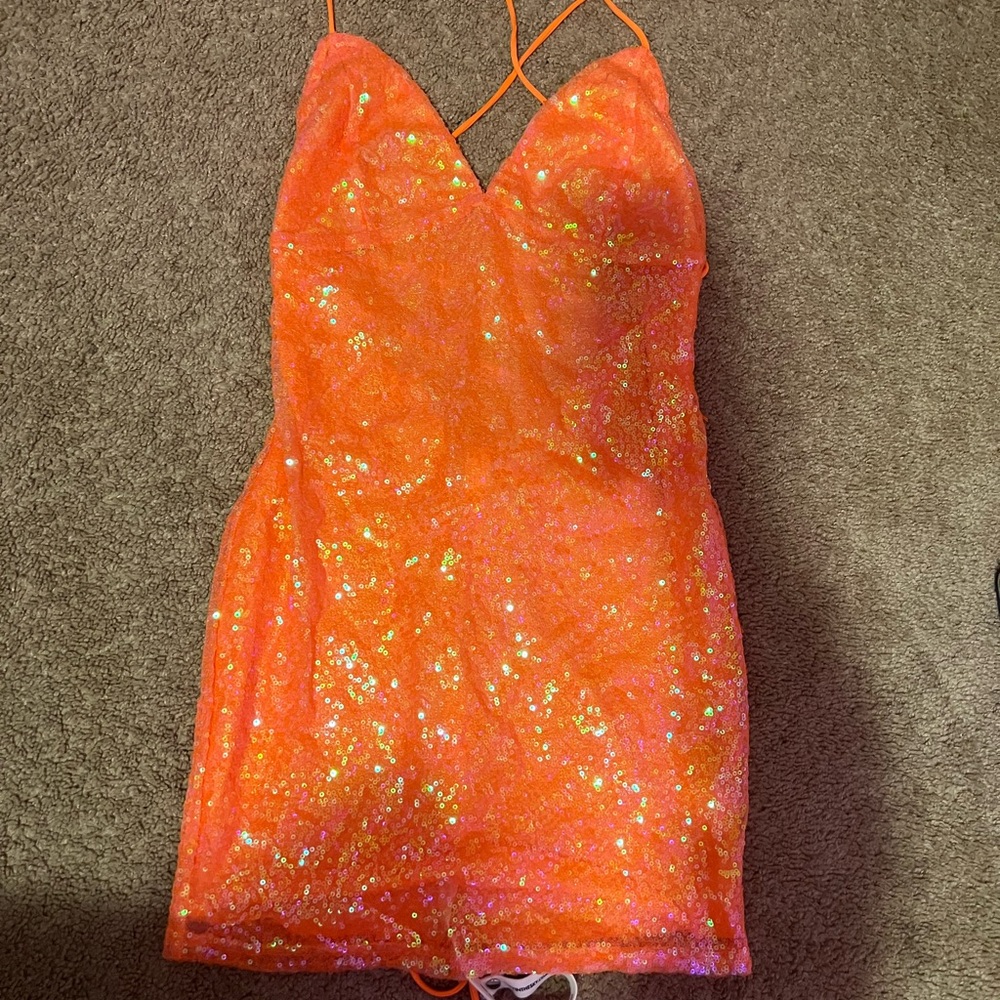 Lucy In The Sky Sequin V-Neck Bodycon Dress in Orange